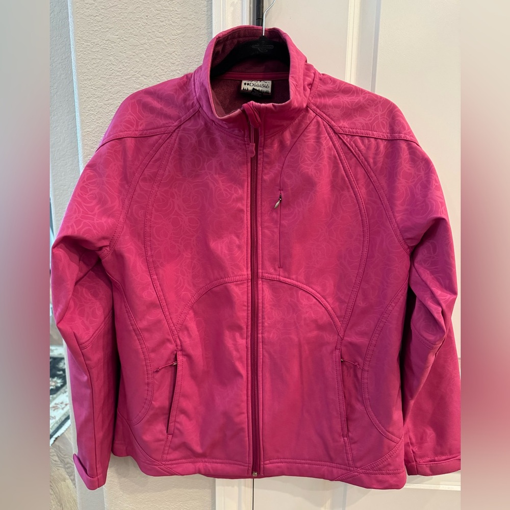 Magellan Outdoors Women's Fuchsia Softshell Ski Jacket